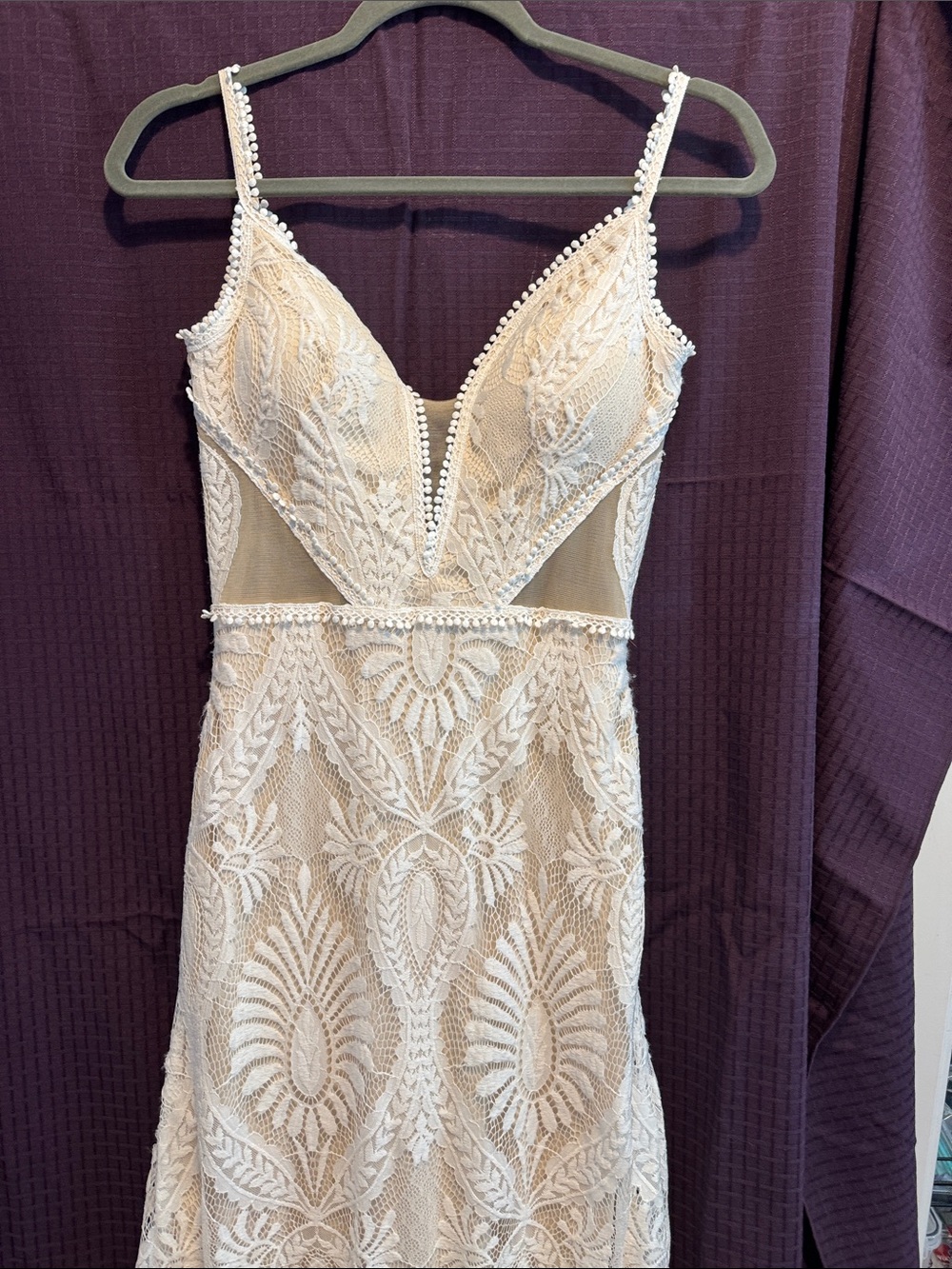 Source Unknown Cream Lace Strap Dress with Trim